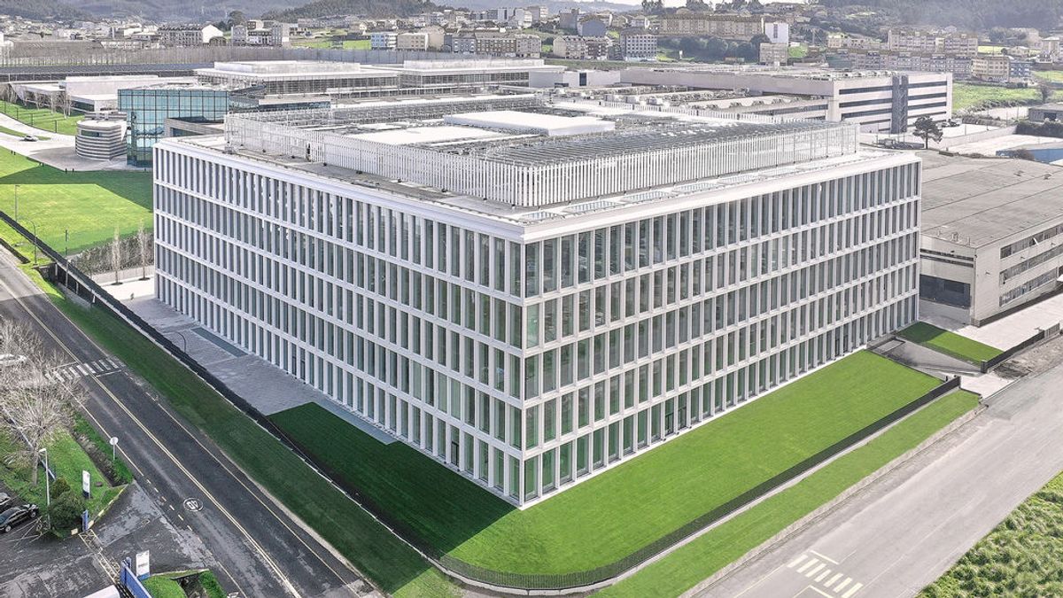 El nuevo edificio de Zara.com: 67.000 metros cuadrados y una inversión de 130 millones El nuevo edificio de Zara.com: 67.000 metros cuadrados y una inversión de 130 millones
