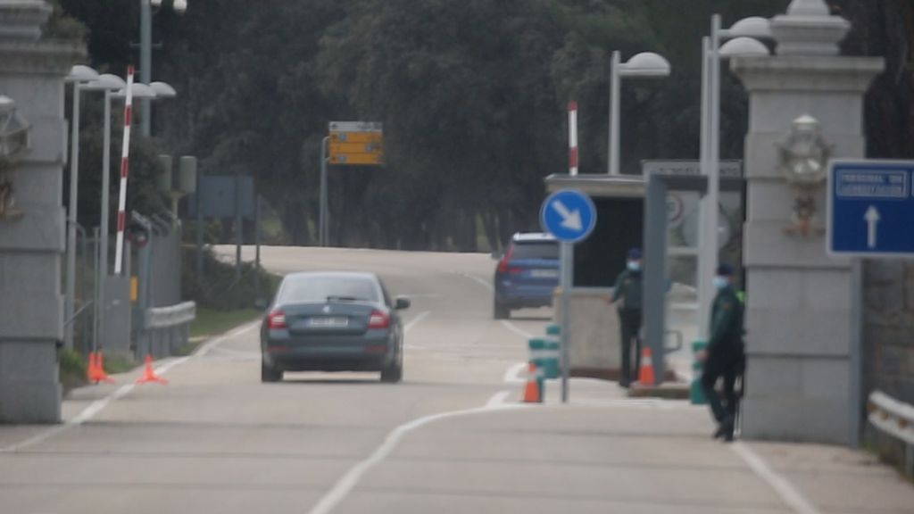 La infanta Elena acude Zarzuela un día después de la polémica por su vacunación en Emiratos La infanta Elena acude Zarzuela un día después de la polémica por su vacunación en Emiratos