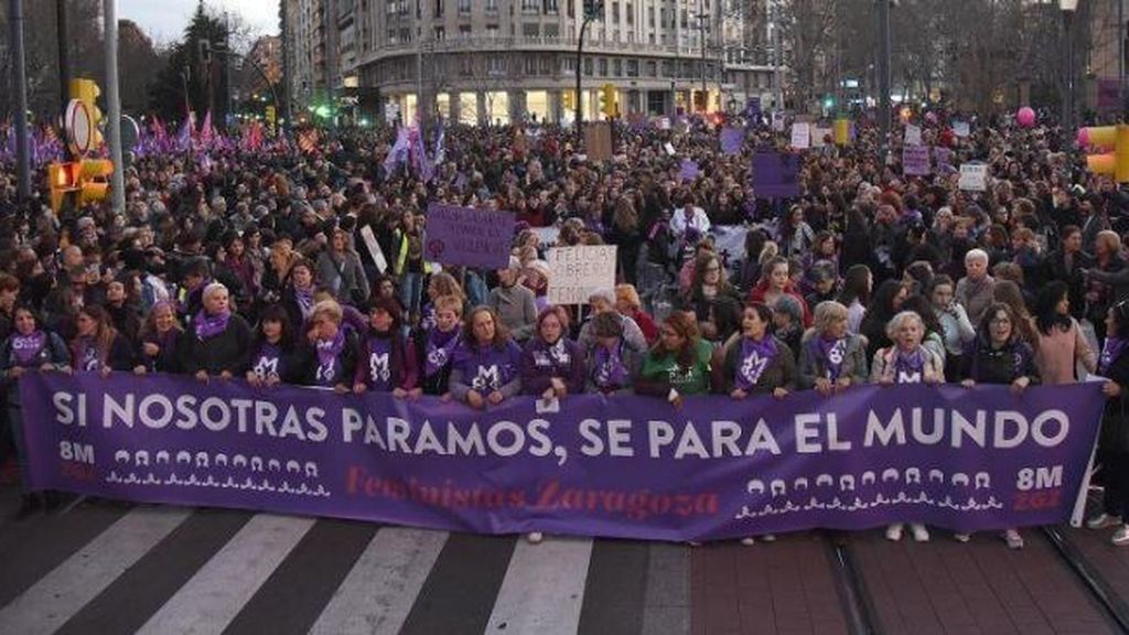 Grito feminista en un  8M alternativo a pesar de la pandemia