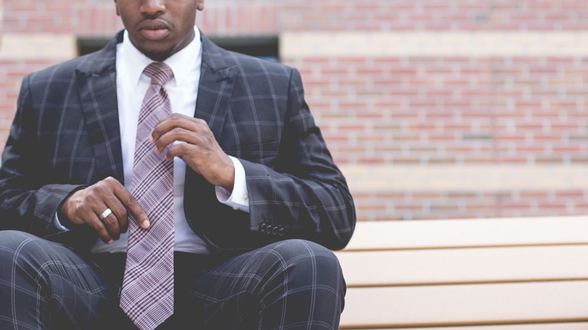 Cómo hacer un nudo en la corbata Cómo hacer un nudo en la corbata