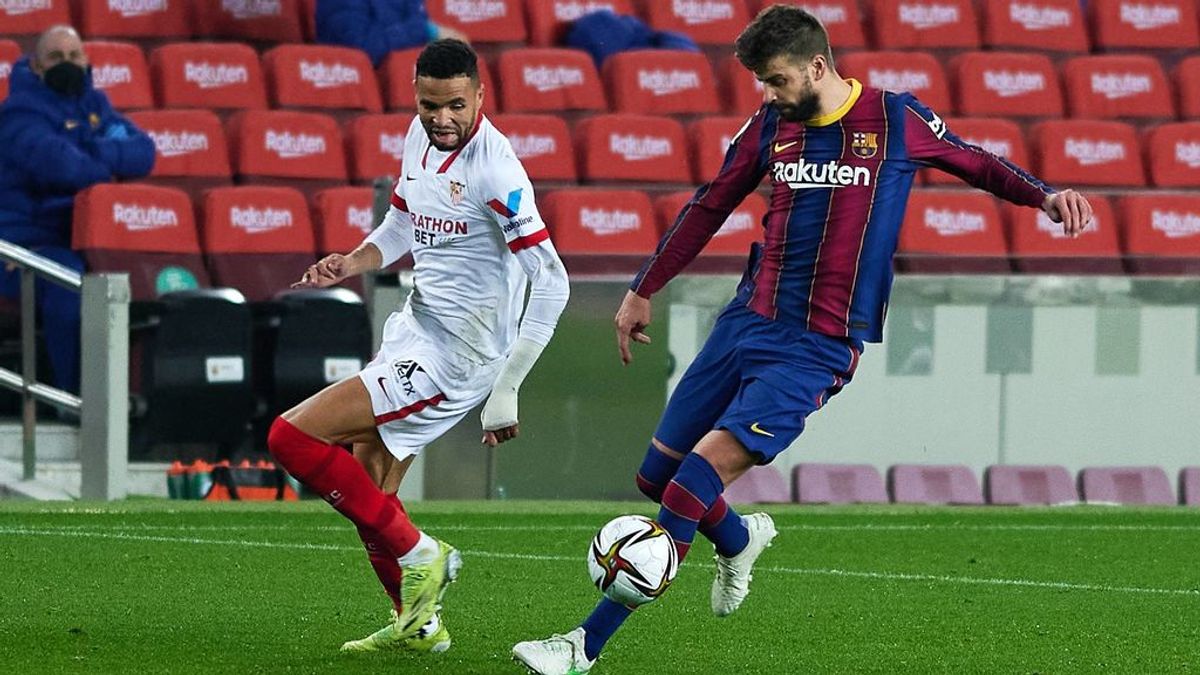 Piqué tiene un esguince en el ligamento de su rodilla derecha. Piqué tiene un esguince en el ligamento de su rodilla derecha.