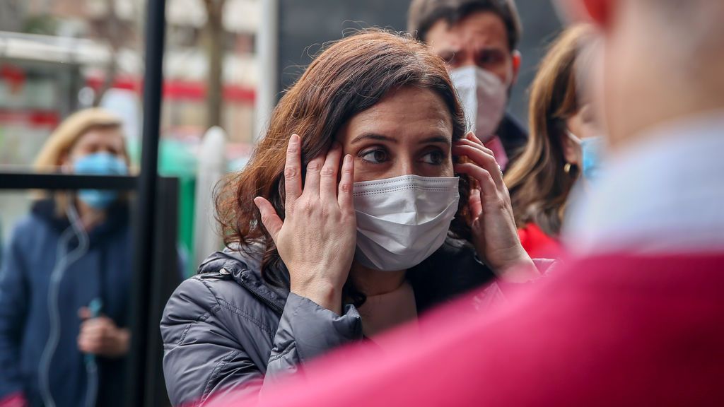 Ayuso dice que cerrar Madrid "no afecta en especial a la evolución del virus" y que si fuera "egoista" lo haría Ayuso dice que cerrar Madrid "no afecta en especial a la evolución del virus" y que si fuera "egoista" lo haría