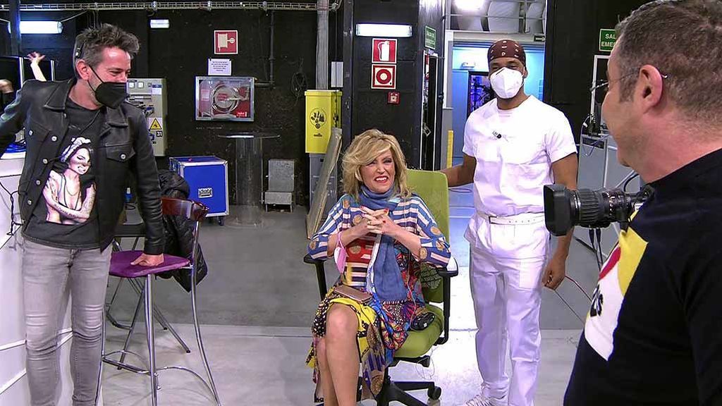 El cuidador de Lydia Lozano triunfa en 'Sálvame'