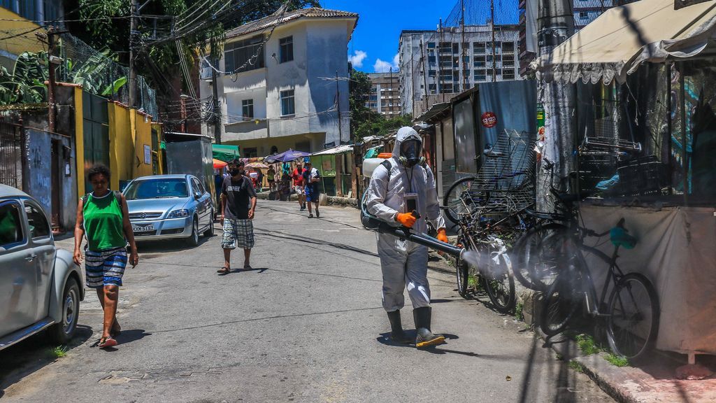 Brasil registra 1.910 muertos, la cifra diaria más alta desde el inicio de la pandemia Brasil registra 1.910 muertos, la cifra diaria más alta desde el inicio de la pandemia