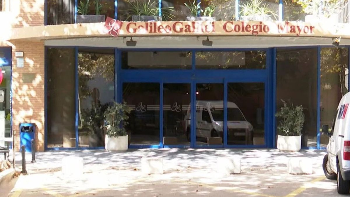Fachada del Colegio Mayor valenciano Galileo Galilei Fachada del Colegio Mayor valenciano Galileo Galilei