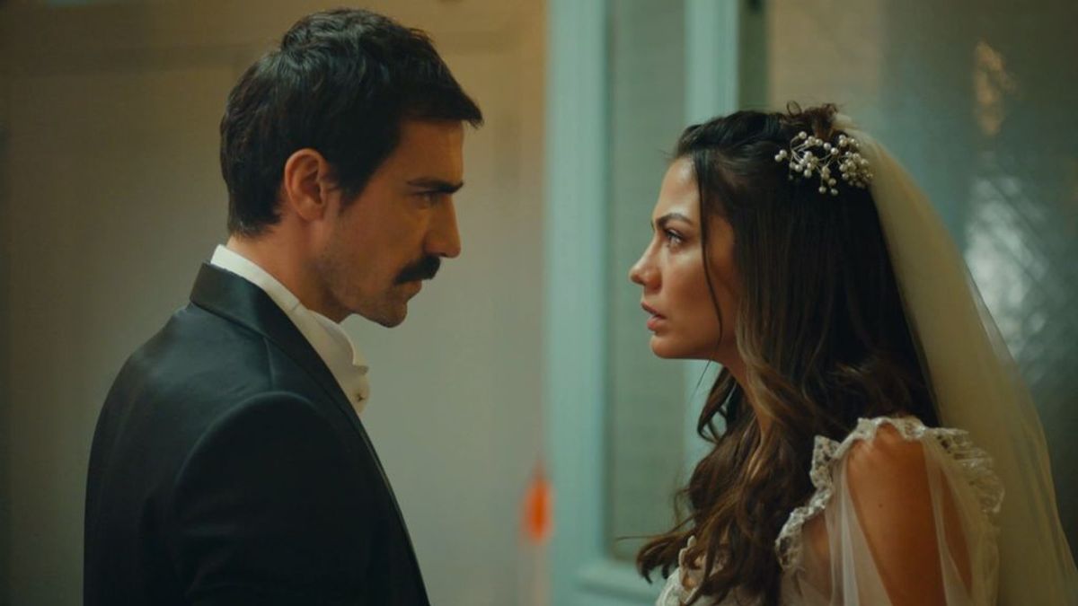 Zeynep intenta fugarse tras su boda
