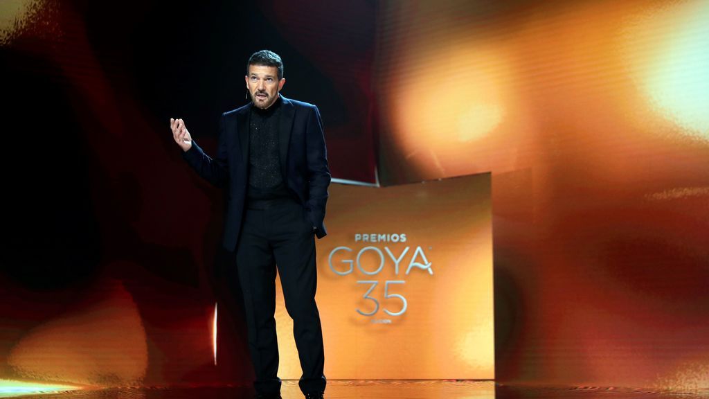 Antonio Banderas en la gala de la 35 edición de los Premios Goya