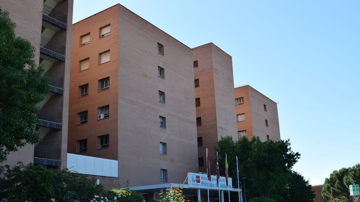 Un conductor de ambulancias mata a un enfermero del Hospital de Alcalá de Henares Un conductor de ambulancias mata a un enfermero del Hospital de Alcalá de Henares