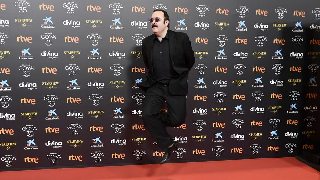 Carlos Areces en la alfombra roja de los Premios Goya 2021