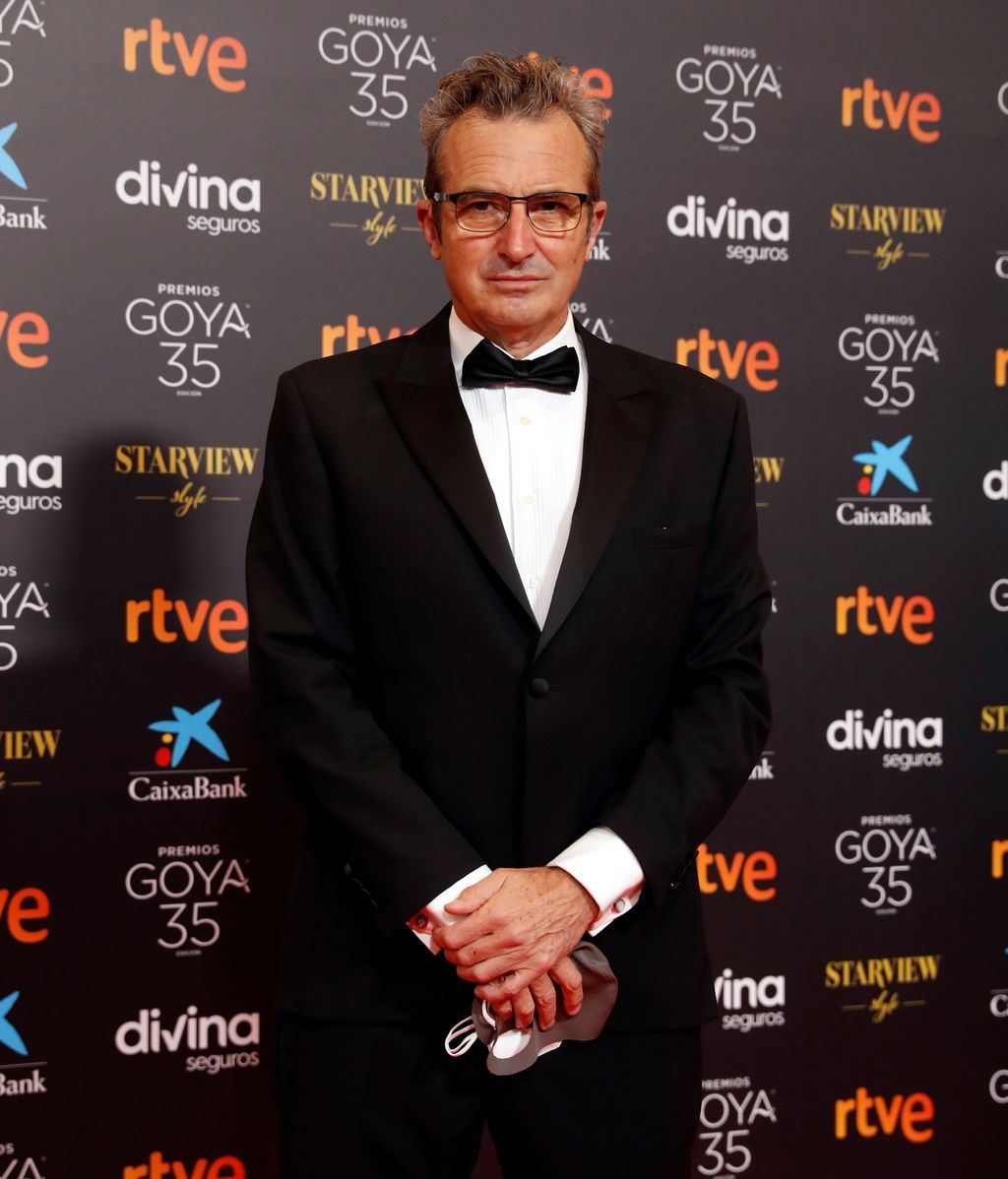 El presidente de la Academia de las Artes y las Ciencias Cinematográficas, Mariano Barroso, en la alfombra roja de los Premios Goya 2021