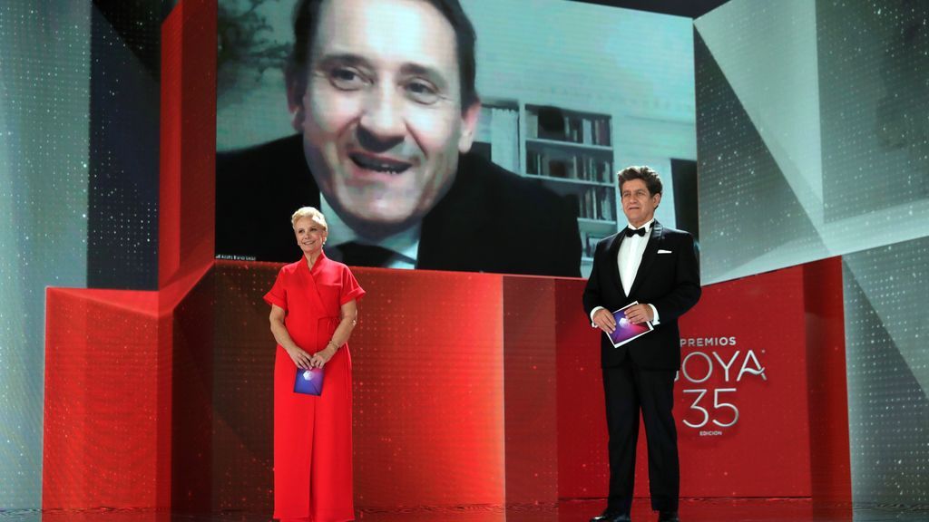 Adolfo Blanco recibe el Goya a la Mejor Película Europea por 'El padre'