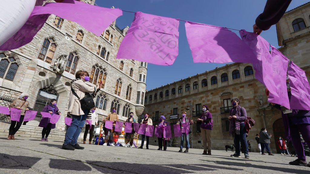 Militantes e inscritos de Podemos promueven un manifiesto contra la Ley Trans de Montero Militantes e inscritos de Podemos promueven un manifiesto contra la Ley Trans de Montero