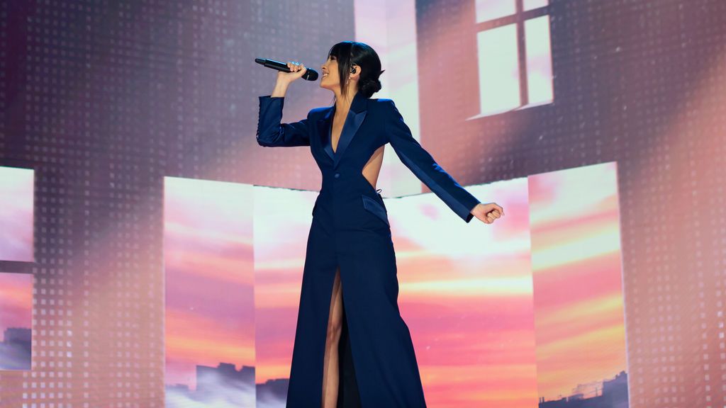 Aitana interpreta Happy days are here again en los Goya 2021 ©Ana Belén Fernández – Cortesía de la Academia de Cine