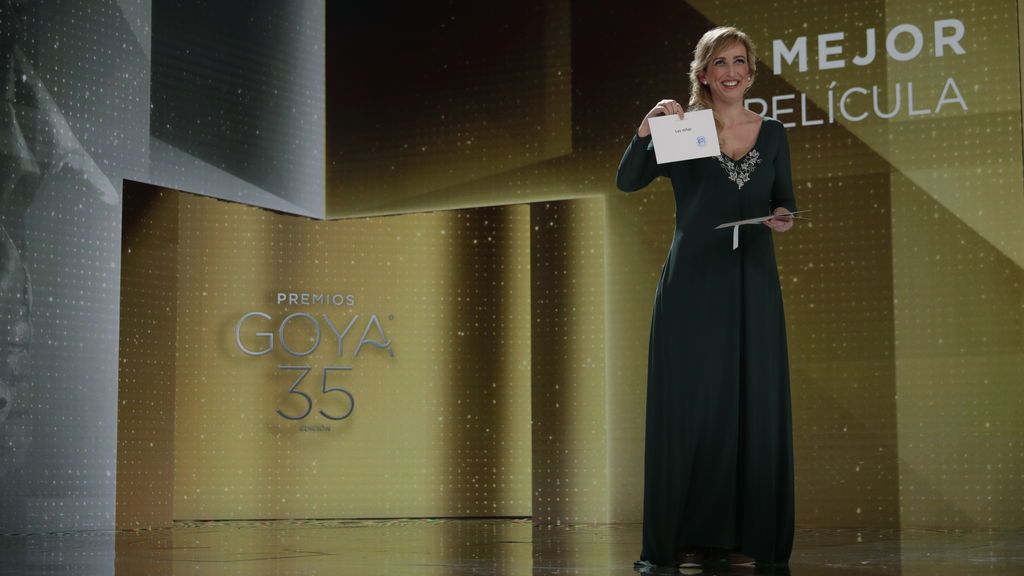 La enfermera Ana María Ruiz anuncia el Goya a mejor película