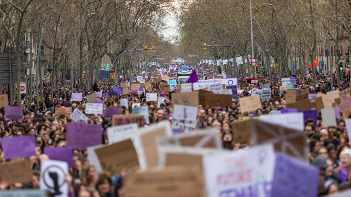 Colectivos feministas convocan unas 60 concentraciones en Cataluña Colectivos feministas convocan unas 60 concentraciones en Cataluña