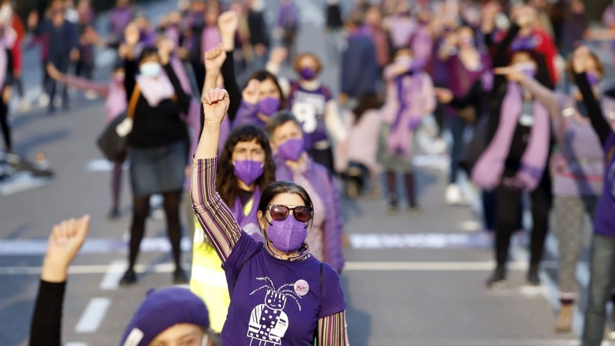 Un 8M con mascarilla: cientos de actos feministas reducidos y sabotajes de la ultraderecha, en el día de la mujer Un 8M con mascarilla: cientos de actos feministas reducidos y sabotajes de la ultraderecha, en el día de la mujer