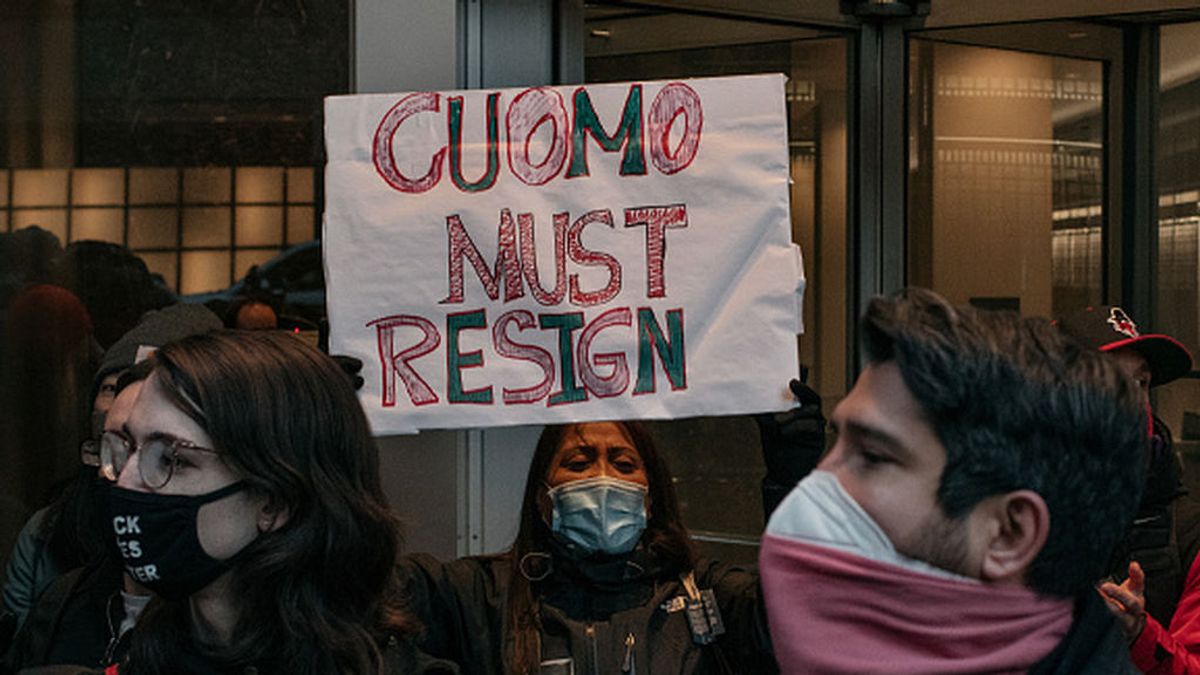 Las líderes del Congreso y Senado del estado de Nueva York exigen la dimisión de Cuomo Las líderes del Congreso y Senado del estado de Nueva York exigen la dimisión de Cuomo