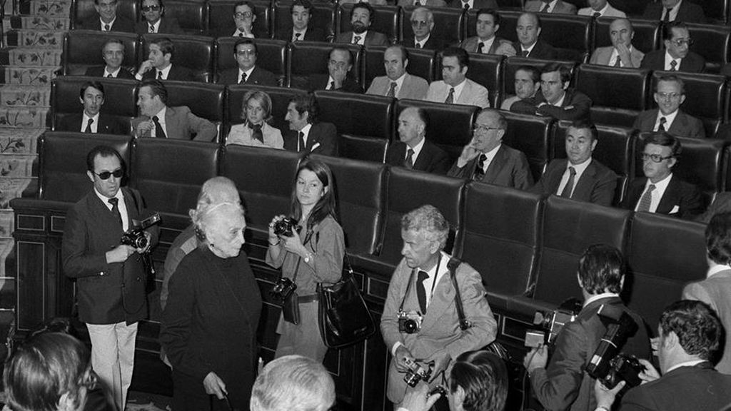 El Congreso rinde homenaje a las 21 diputadas de la Legislatura Constituyente de 1977 El Congreso rinde homenaje a las 21 diputadas de la Legislatura Constituyente de 1977