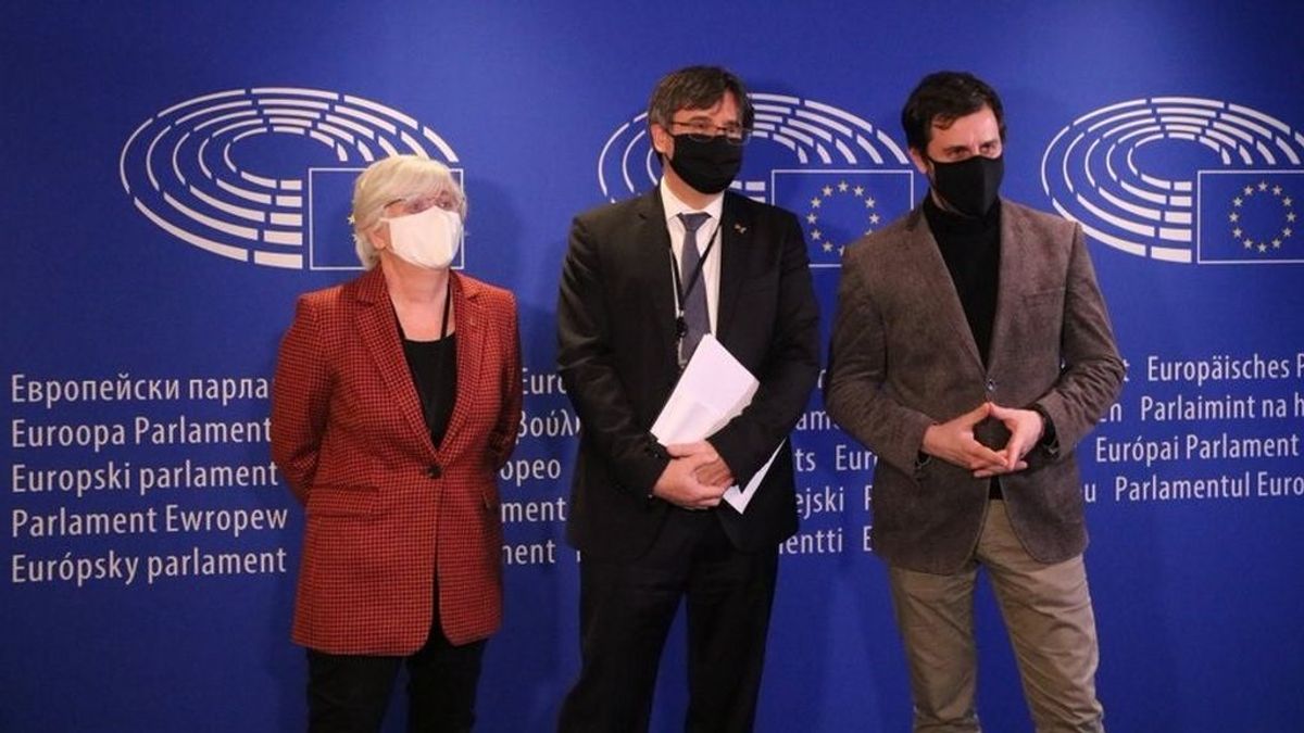 El Parlamento Europeo levanta la inmunidad a Puigdemont