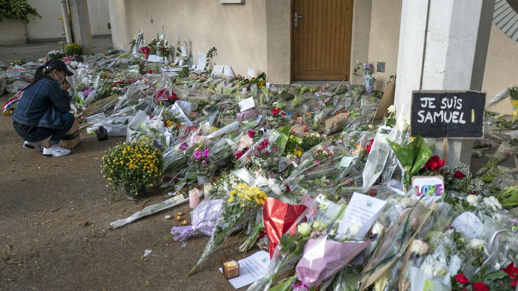 Decapitación del profesor Samuel Paty en Francia: la alumna que le acusó reconoce que le mintió Decapitación del profesor Samuel Paty en Francia: la alumna que le acusó reconoce que le mintió