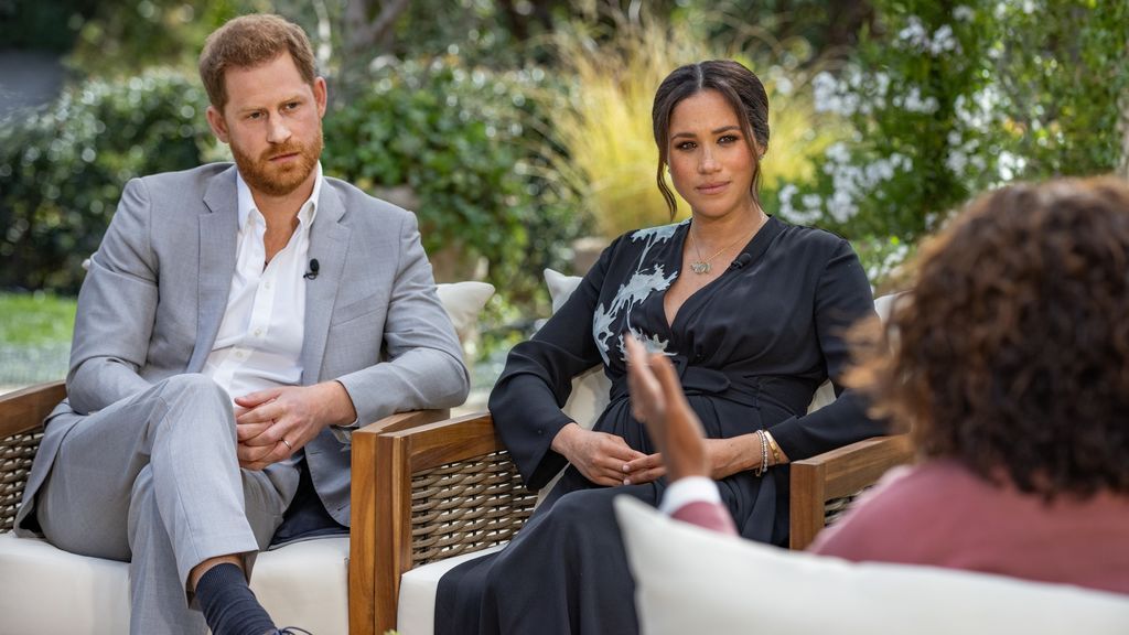 Meghan Markle acusa de racismo a la familia real británica y dice que pensó en suicidarse