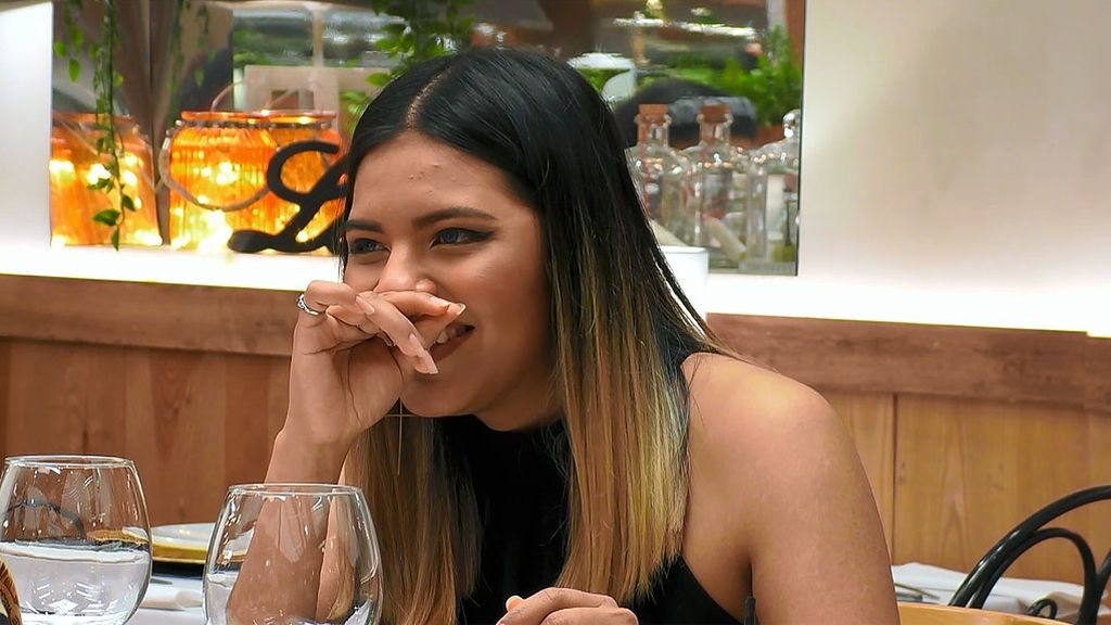 Yamely en el programa 'First Dates'