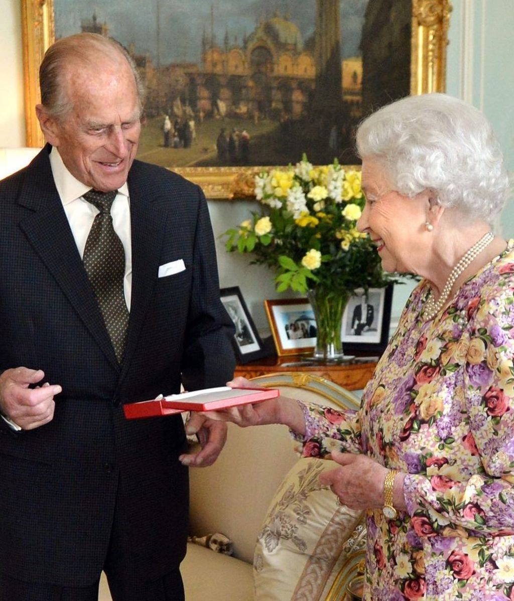 theroyalfamily_1591777595_9