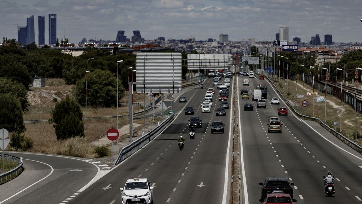 Un día más de teletrabajo a la semana reduciría un 3% las emisiones del transporte, según un informe de Greenpeace Un día más de teletrabajo a la semana reduciría un 3% las emisiones del transporte, según un informe de Greenpeace