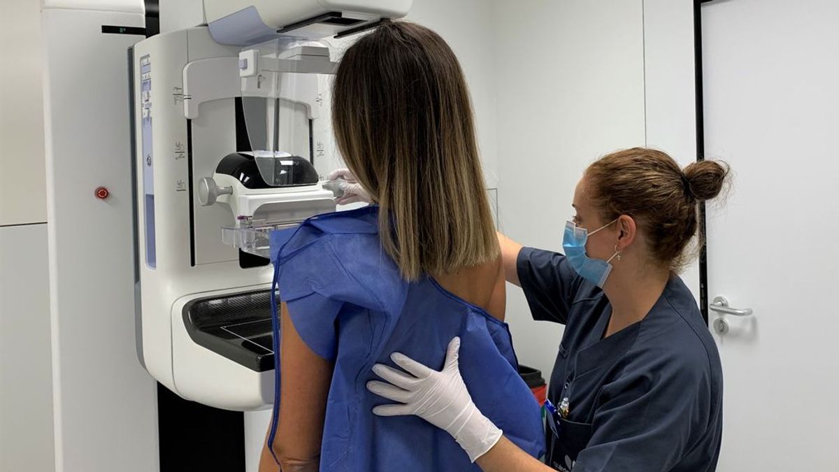 Ganglios inflamados: el efecto secundario de la vacuna de la covid que se confunde con el cáncer Ganglios inflamados: el efecto secundario de la vacuna de la covid que se confunde con el cáncer