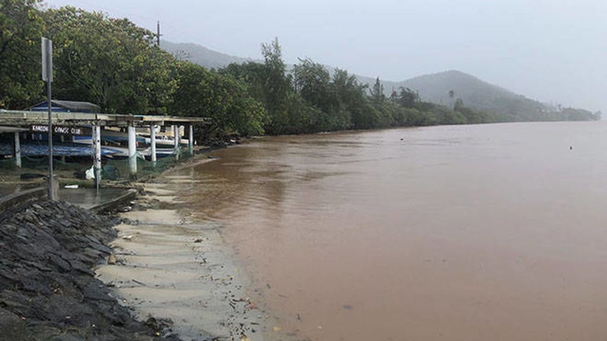 Inundaciones y avisos por ‘agua marrón’ en Hawái