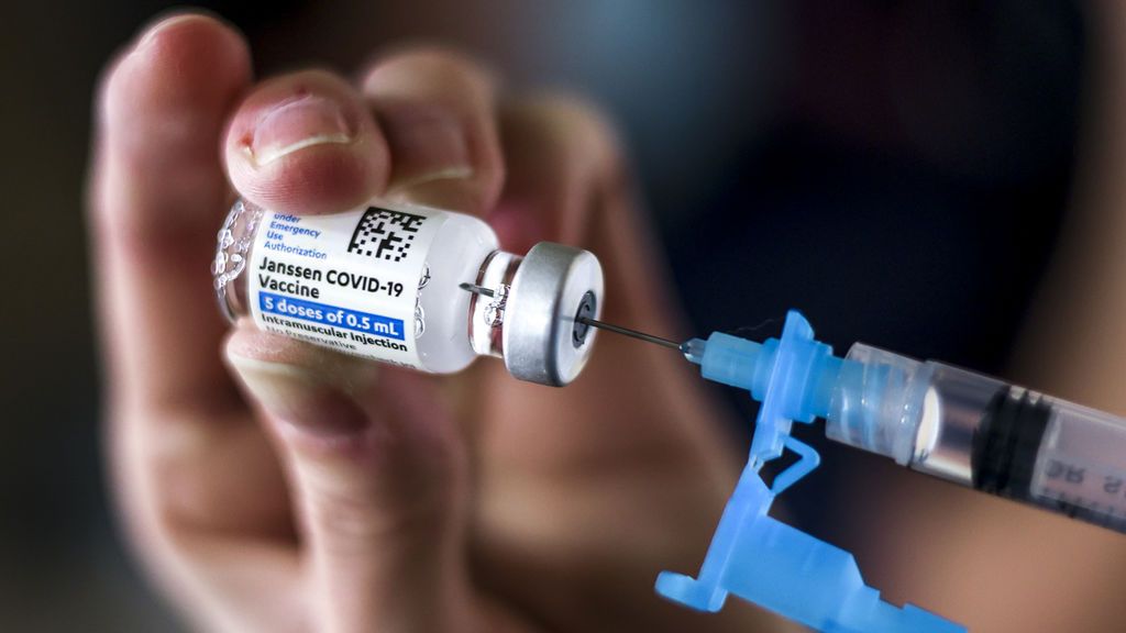 Biden anunciará otros 100 millones de dosis de la vacuna Johnson & Johnson para Estados Unidos Biden anunciará otros 100 millones de dosis de la vacuna Johnson & Johnson para Estados Unidos