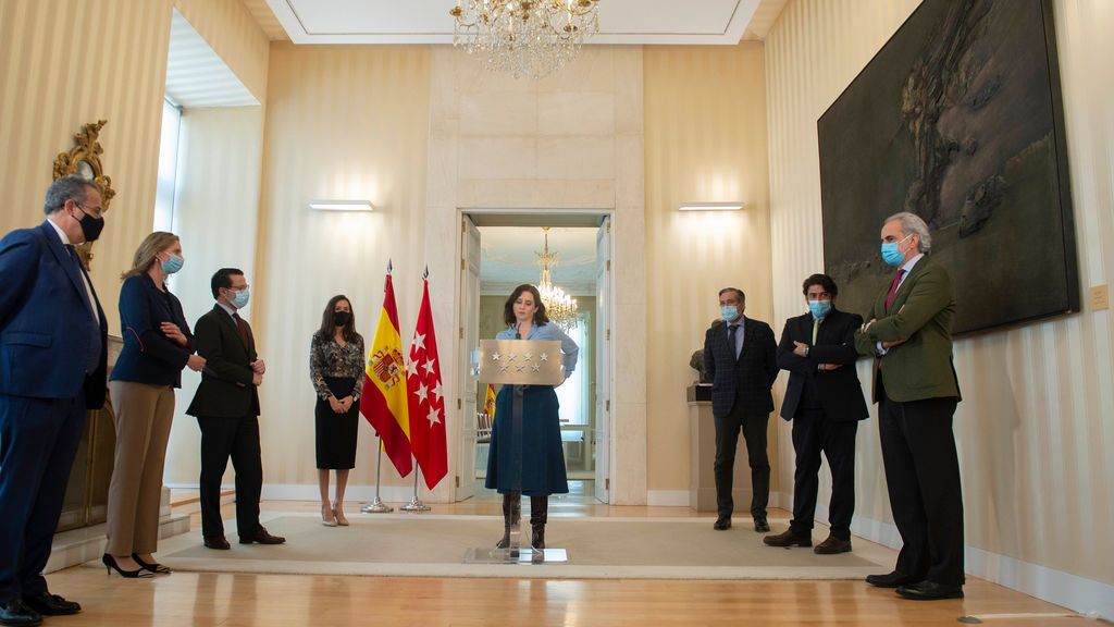 Madrid, entre la convocatoria de elecciones y la moción de censura: una carrera contrarreloj y un mar de dudas Madrid, entre la convocatoria de elecciones y la moción de censura: una carrera contrarreloj y un mar de dudas