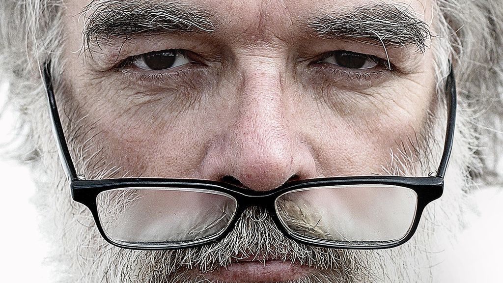 ¿Qué hay de cierto en que puedes contagiarte de covid por los ojos?