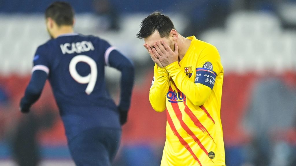 Messi falló un penalti al filo del descanso.