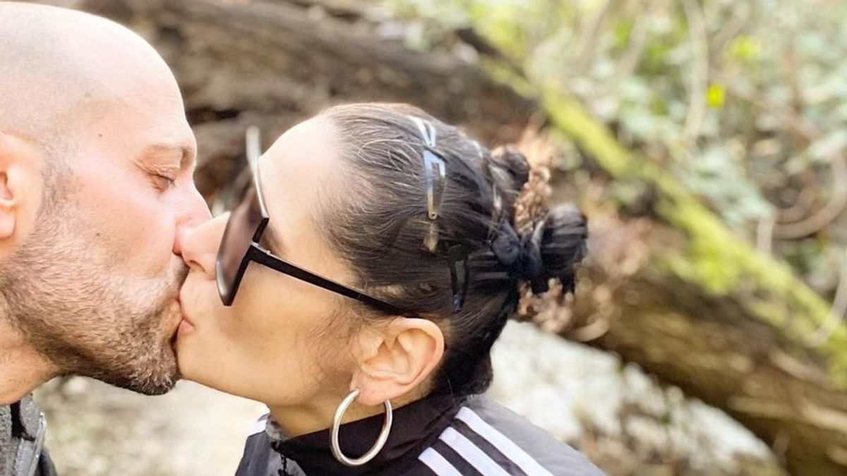 Rosa López se refugia en su novio Iñaki, el mayor apoyo de la cantante: "Respirar amor"