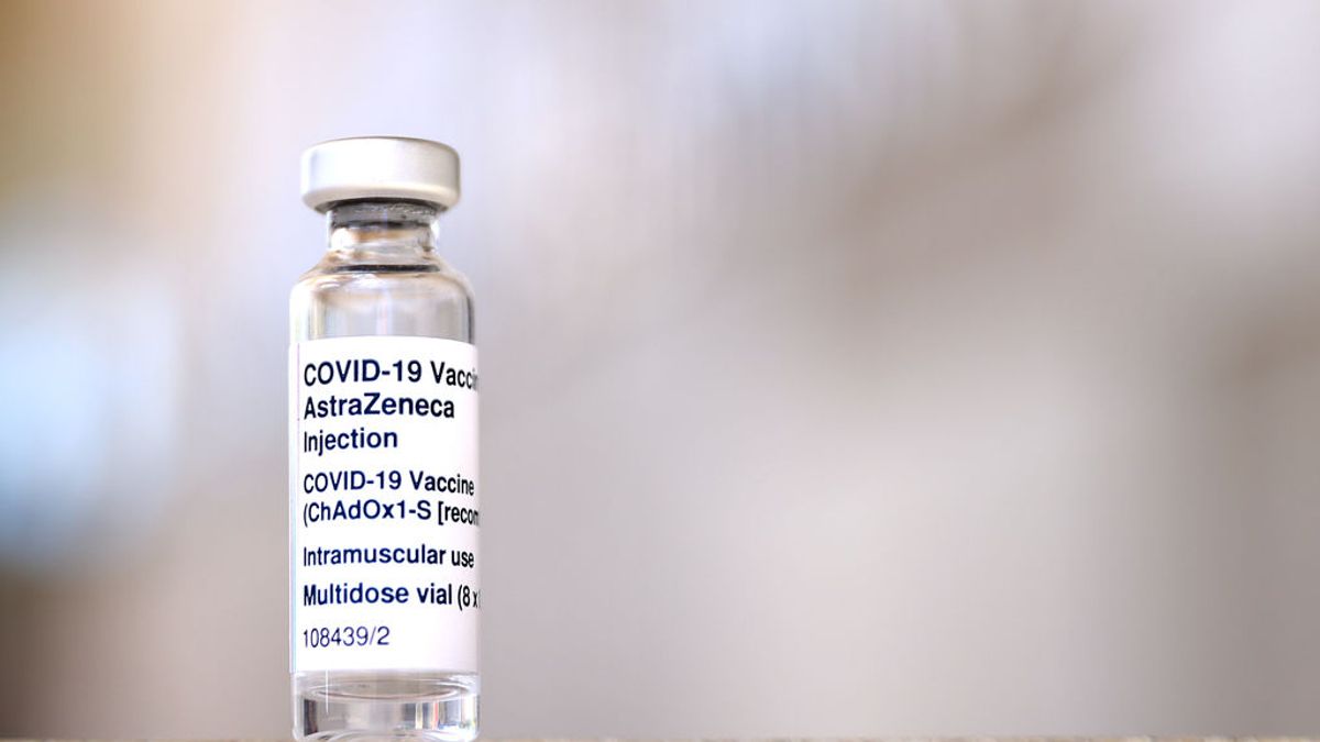 El primer gran revés con AstraZeneca pone a prueba la confianza en las vacunas El primer gran revés con AstraZeneca pone a prueba la confianza en las vacunas