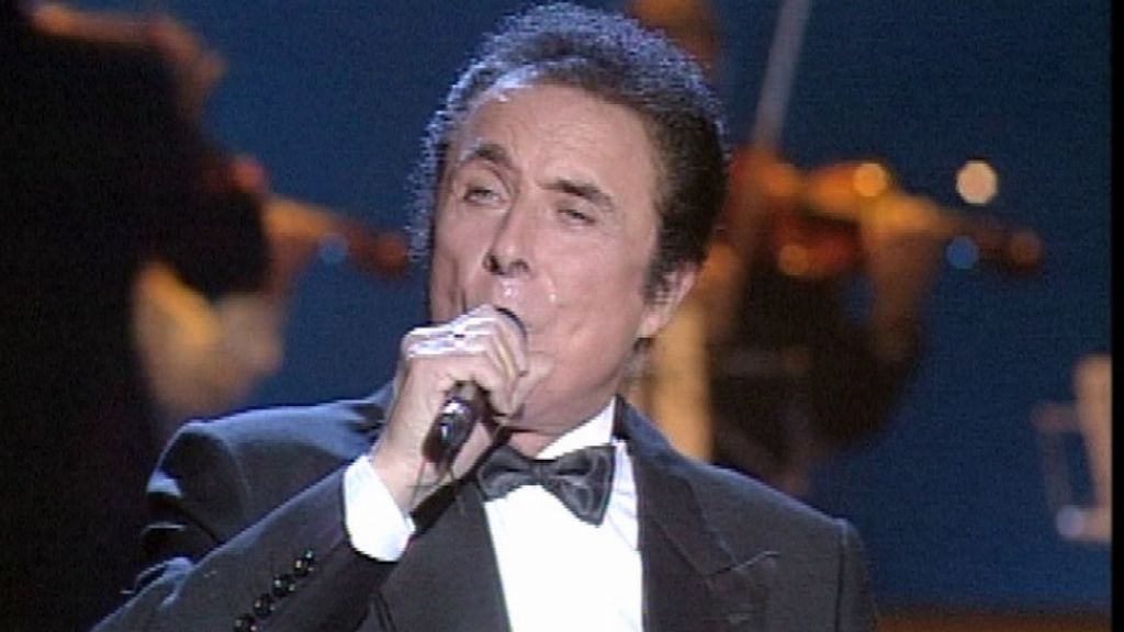 El actor, cantante y bailarín Enrique Castellón Vargas