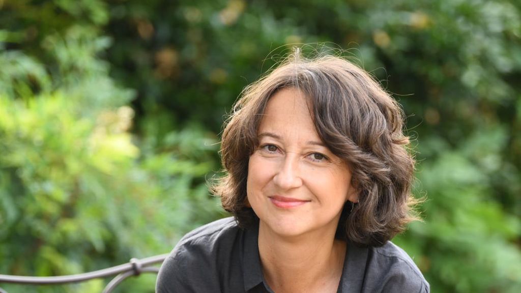 Muriel Barbery, de 'La elegancia del erizo' a 'Una rosa sola', una poética novela de amor y soledad