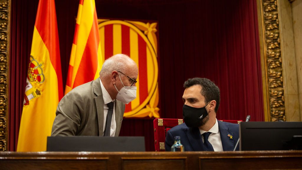 Cataluña constituye el Parlament con el anticipo del pacto de los nacionalistas por la Mesa Cataluña constituye el Parlament con el anticipo del pacto de los nacionalistas por la Mesa