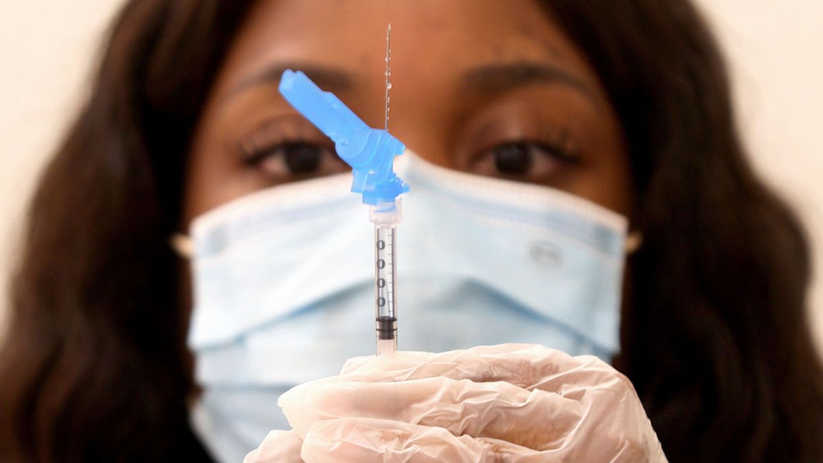 Vacunas contra el coronavirus: el desafío de los Gobiernos para llevar la producción a casa