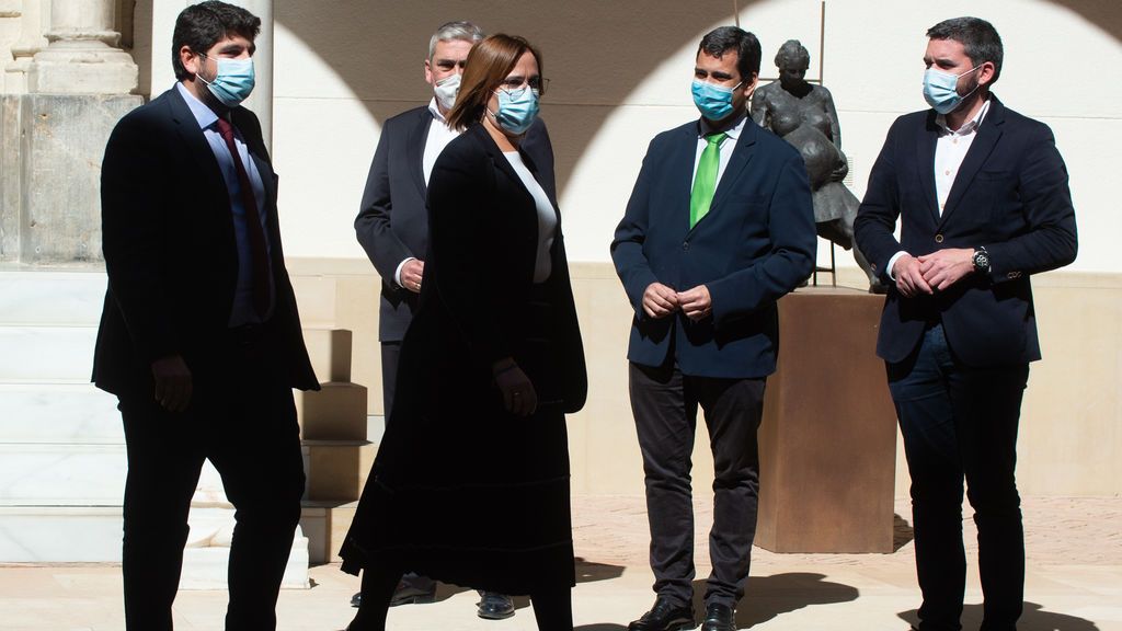 Ciudadanos abre expediente con propuesta de expulsión a los tres diputados díscolos de Murcia Ciudadanos abre expediente con propuesta de expulsión a los tres diputados díscolos de Murcia
