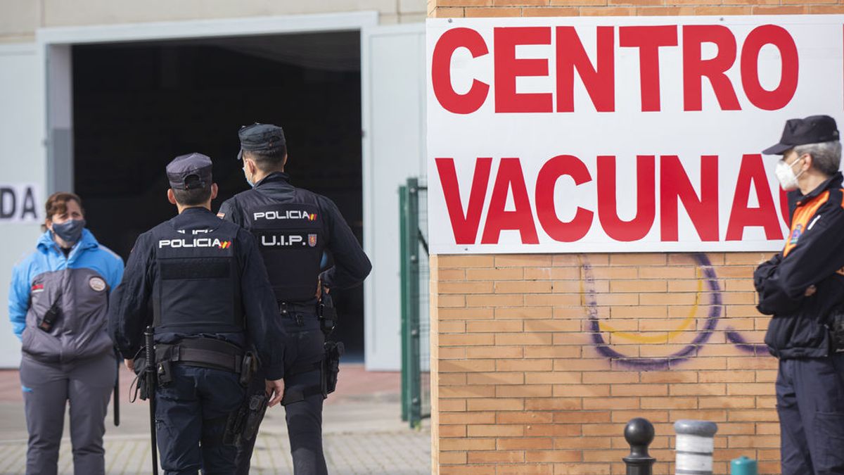 Andalucía inmoviliza partida de AstraZeneca vinculada con trombos Andalucía inmoviliza partida de AstraZeneca vinculada con trombos