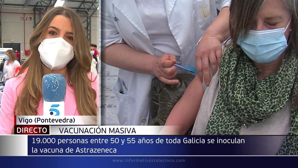 Galicia comienza la vacunación masiva: citan a más de 19.000 personas de entre 50 y 55 años