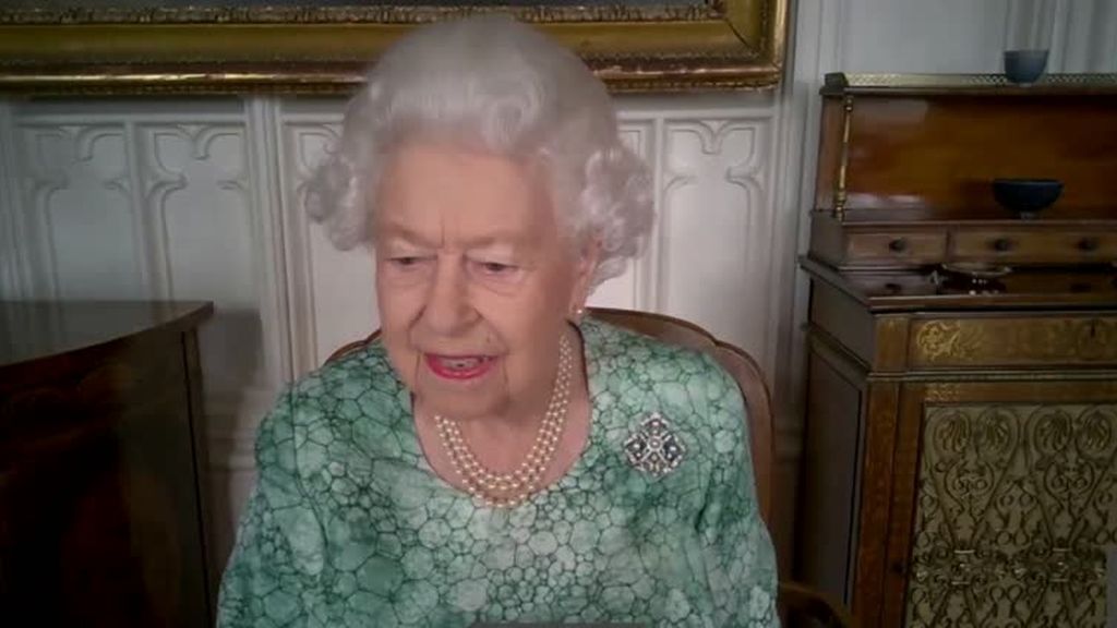 La reina de Inglaterra reaparece para hablar de Marte tras las la entrevista de Oprah a Meghan y Harry