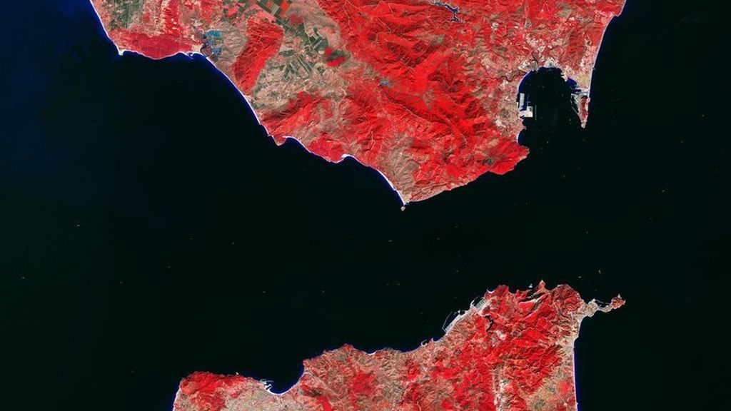 Los satélites de la ESA captan la abundancia de vegetación a ambos lados del Estrecho
