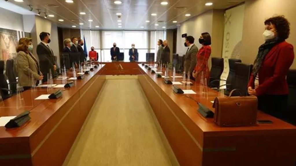 Los diputados díscolos de Vox no aclaran si apoyaran la moción de censura en Murcia pero dejan la puerta abierta Los diputados díscolos de Vox no aclaran si apoyaran la moción de censura en Murcia pero dejan la puerta abierta