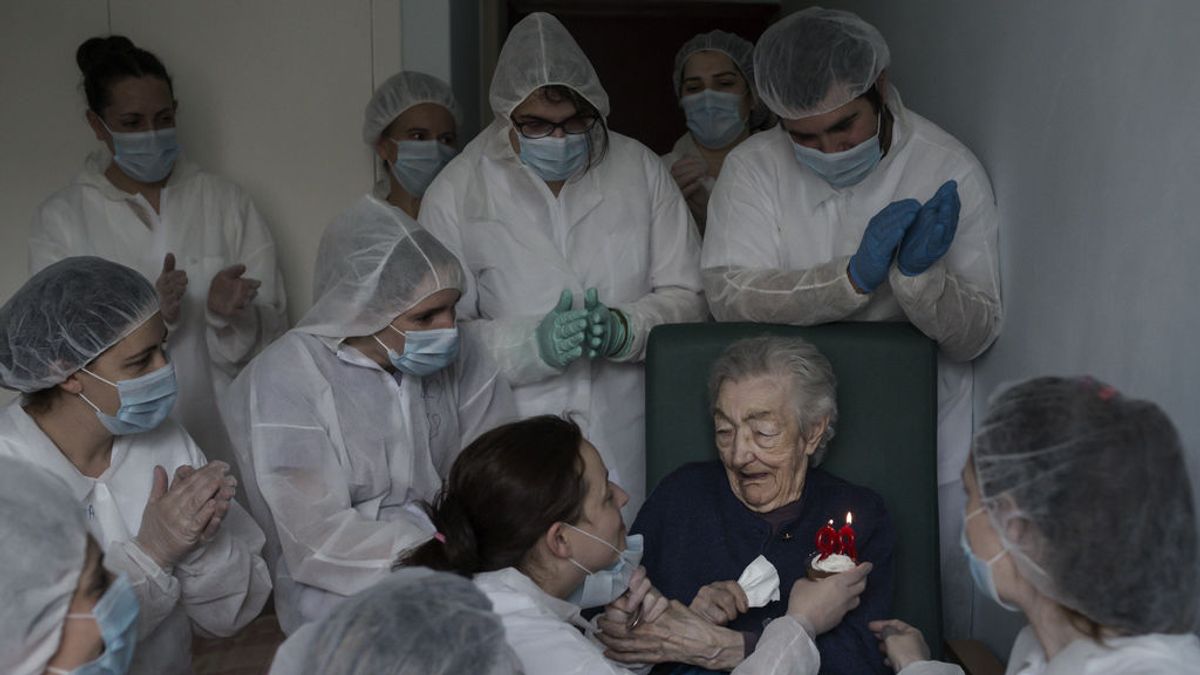 La fotografía ganadora, el 98 'Cumpleaños' de Elena Pérez La fotografía ganadora, el 98 'Cumpleaños' de Elena Pérez