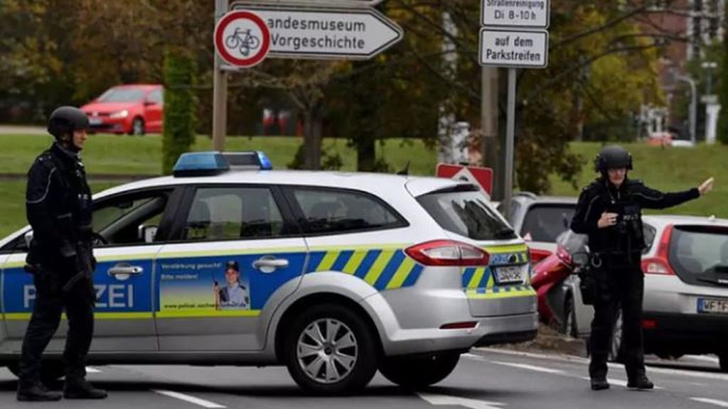 Un vehículo atropella a varias personas y causa dos muertos en Leipzig Un vehículo atropella a varias personas y causa dos muertos en Leipzig