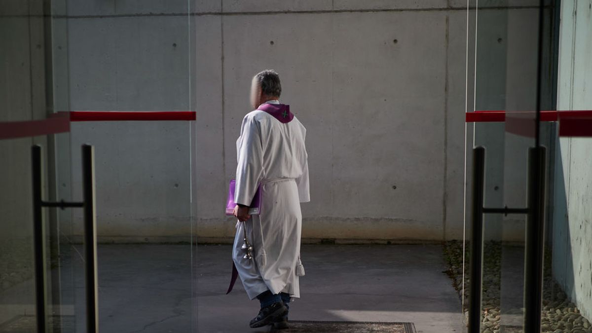Alquiló su piso a un cura porque era "hombre sagrado" y resultó ser un okupa Alquiló su piso a un cura porque era "hombre sagrado" y resultó ser un okupa