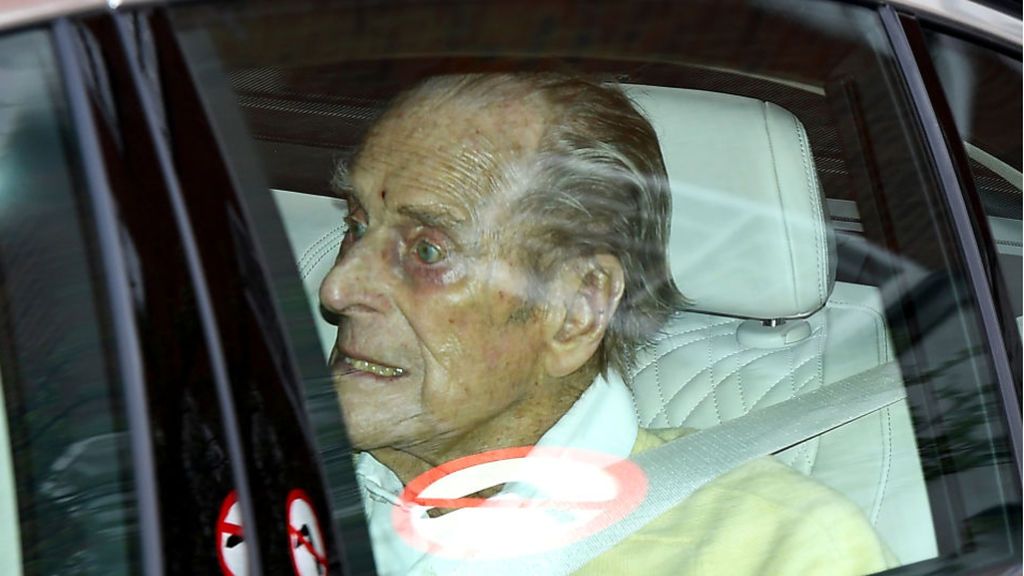 El duque de Edimburgo, de 99 años, sale del hospital tras permanecer más de un mes ingresado